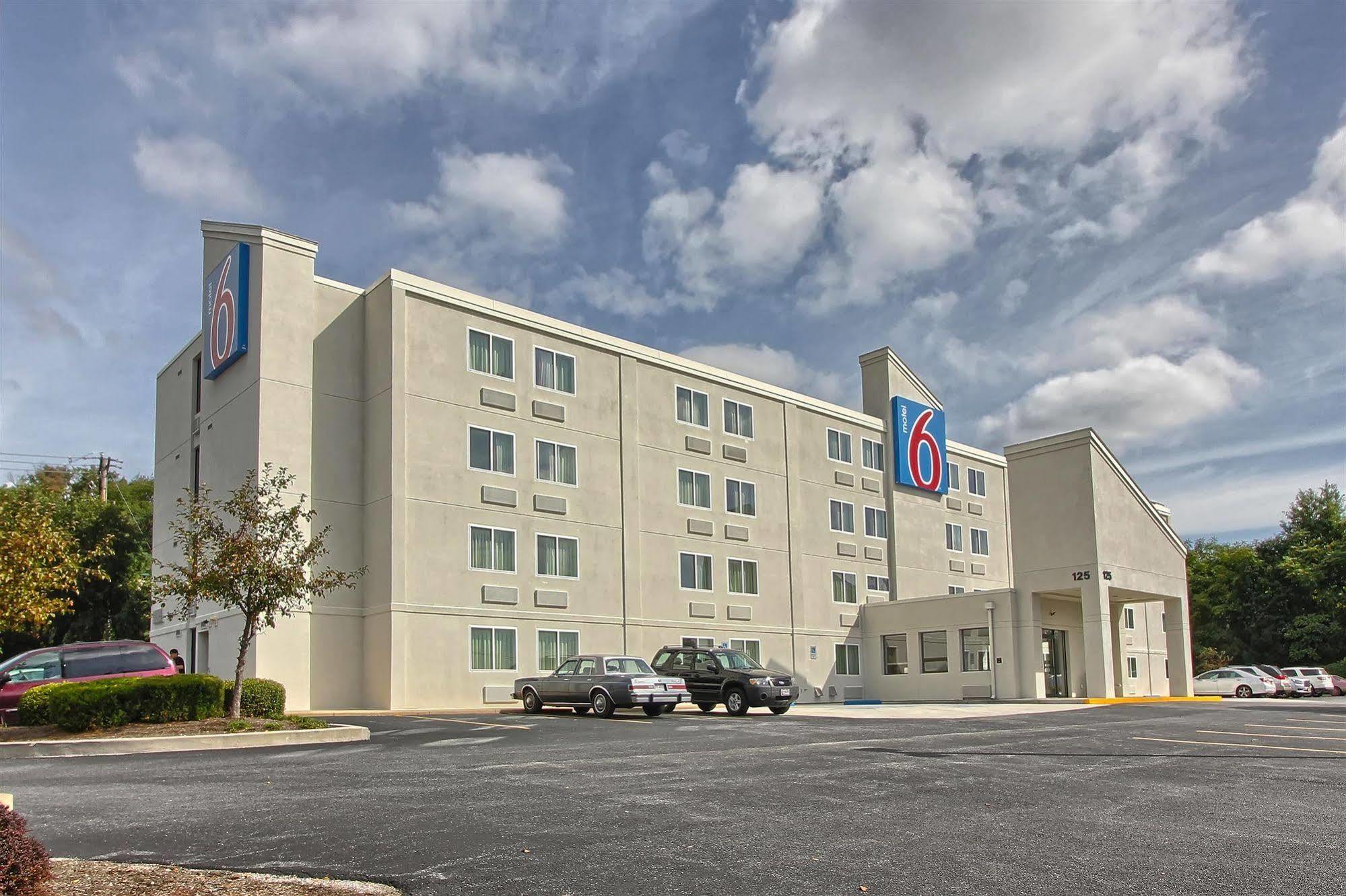 Motel 6-York, PA - North Exterior foto
